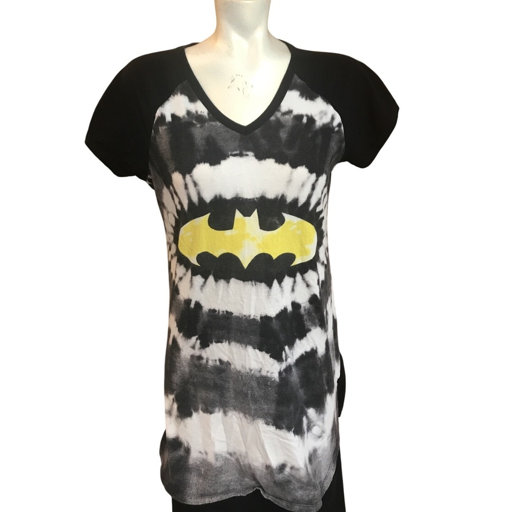 Batman T-Shirt‎ Medium Black & White Tie Dye V Neck Short Sleeve Graphic Tee
